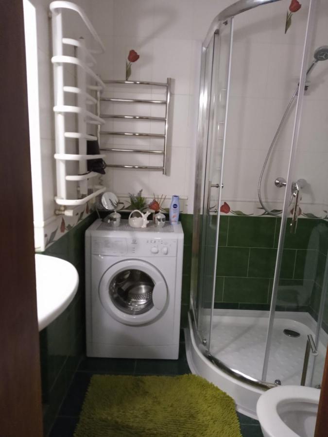 Cozy Apartment On Yevreiska Street Oldenburg Bagian luar foto
